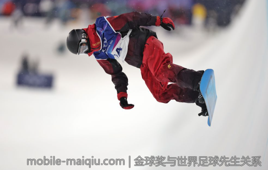 金球奖与世界足球先生关系